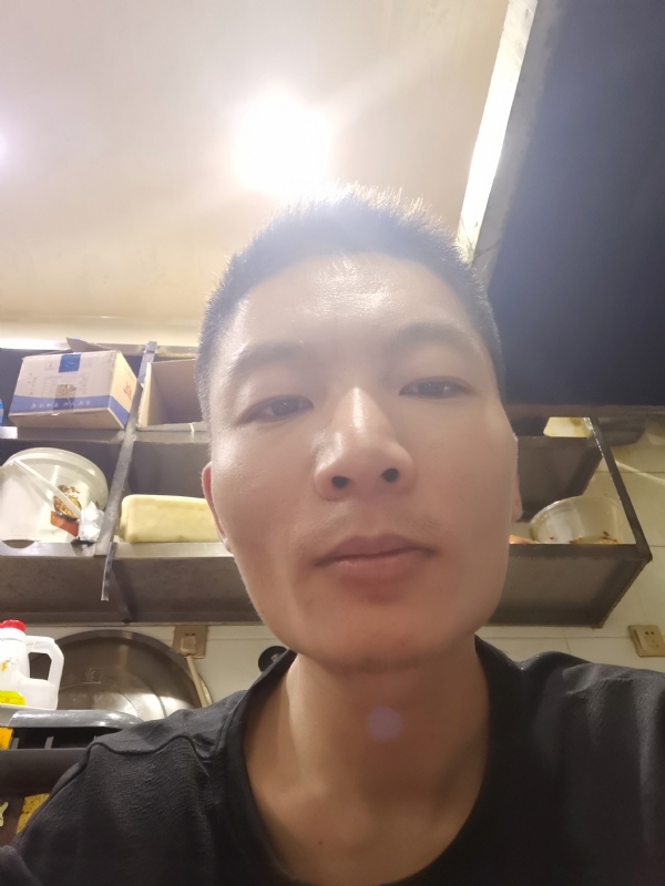 邹先生的第二张照片--洛阳相亲服务中心