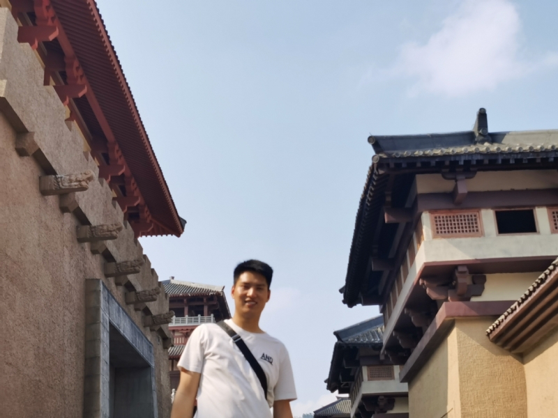 咸鱼不闲的第二张照片--洛阳相亲服务中心