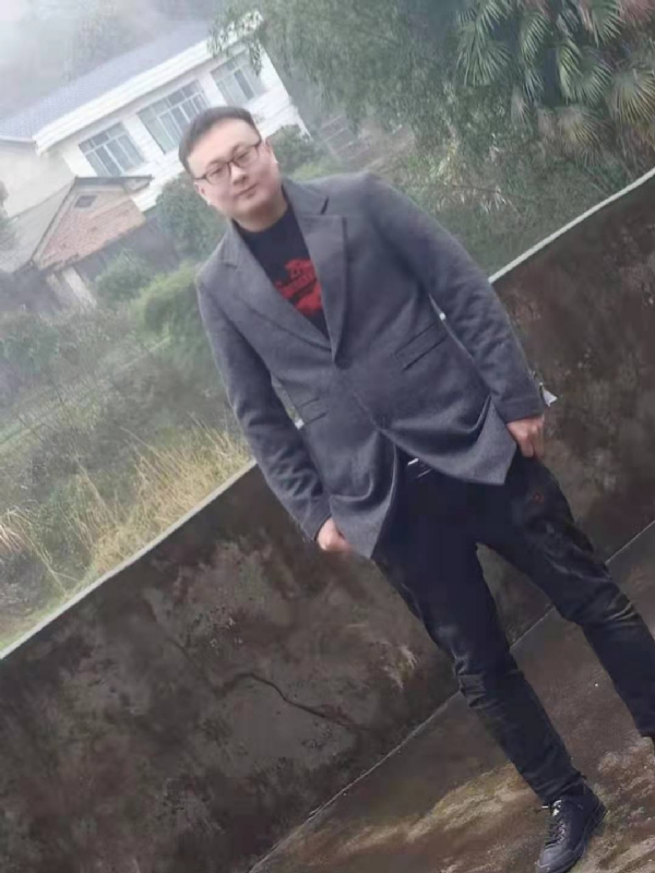 冰城的第一张照片--洛阳相亲服务中心