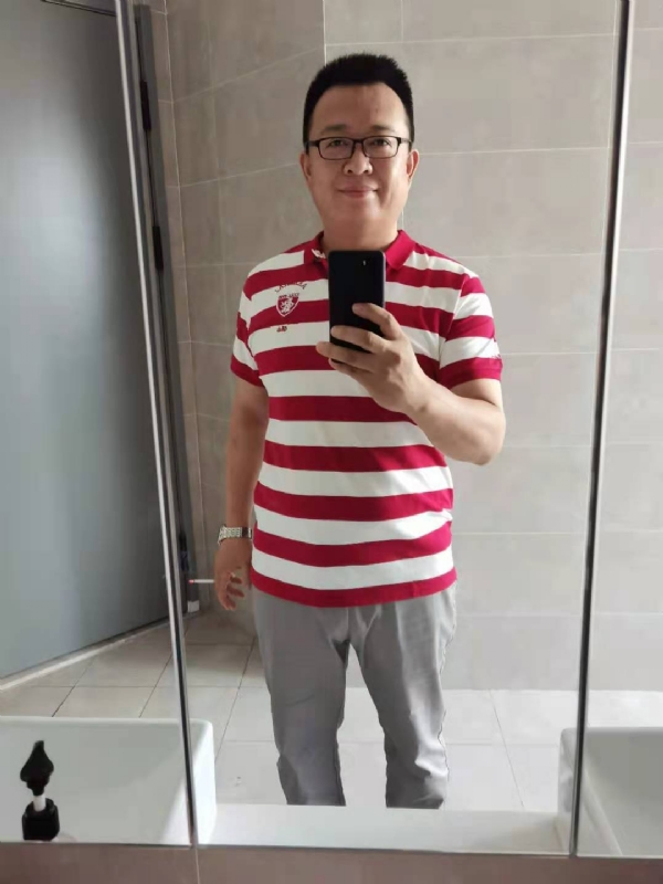 行走的打桩机的第二张照片--洛阳相亲服务中心