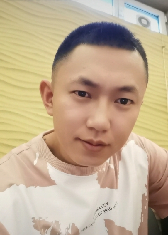 爱意随风起的第一张照片--洛阳相亲服务中心