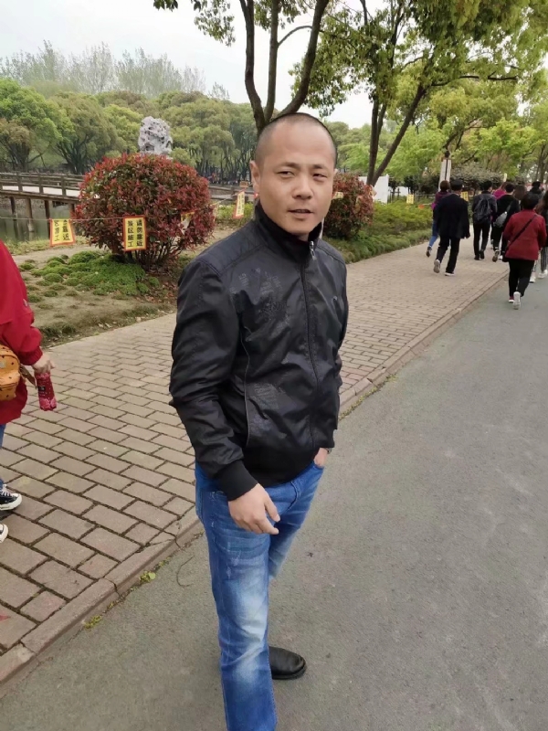 傻子的第一张照片--洛阳相亲服务中心