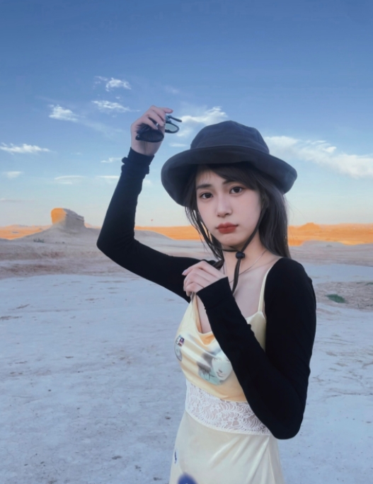 英姐的第一张照片--洛阳相亲服务中心