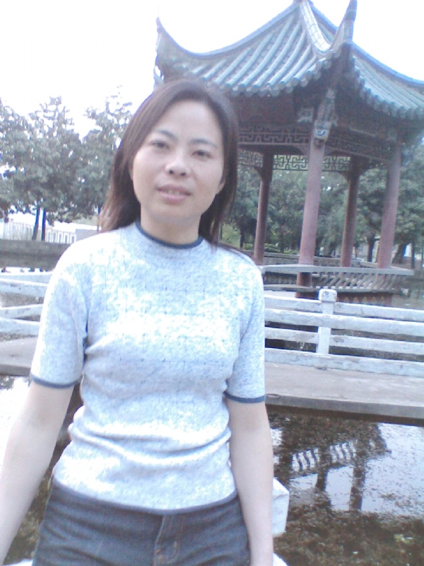 小草的第二张照片--洛阳相亲服务中心