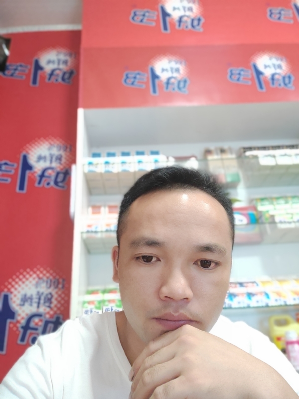 小老弟的第一张照片--洛阳相亲服务中心