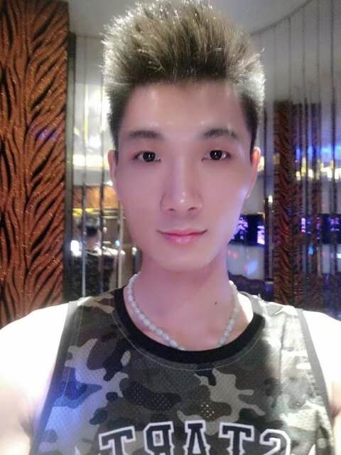 人生如戏的第一张照片--洛阳相亲服务中心