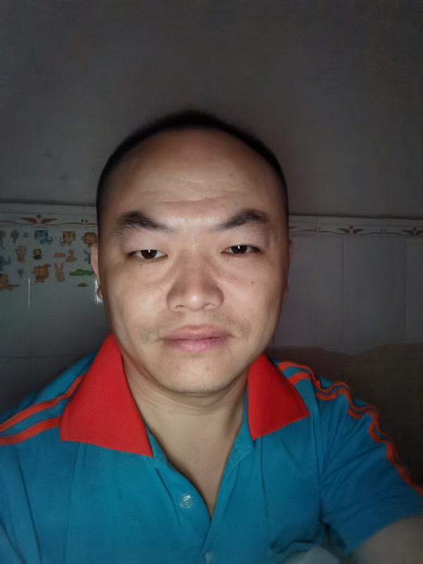 与子携老的第二张照片--洛阳相亲服务中心