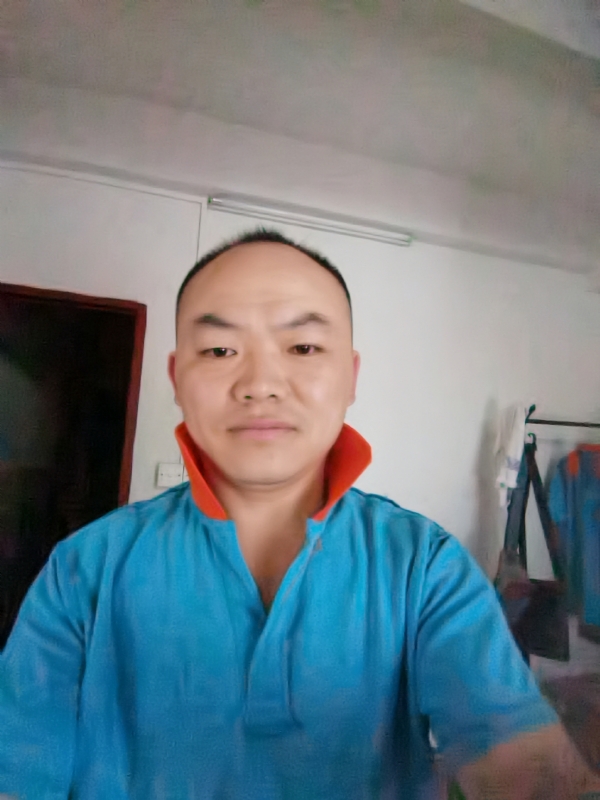 与子携老的第五张照片--洛阳相亲服务中心