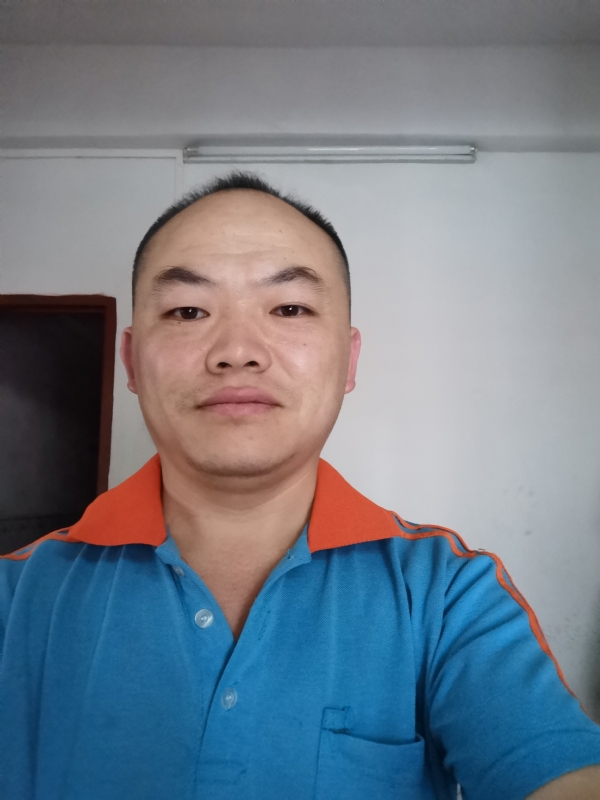 与子携老的第六张照片--洛阳相亲服务中心
