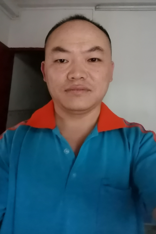 与子携老的第八张照片--洛阳相亲服务中心
