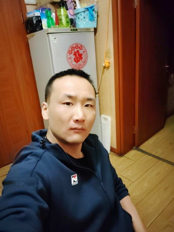 子昂的第一张照片--洛阳相亲服务中心