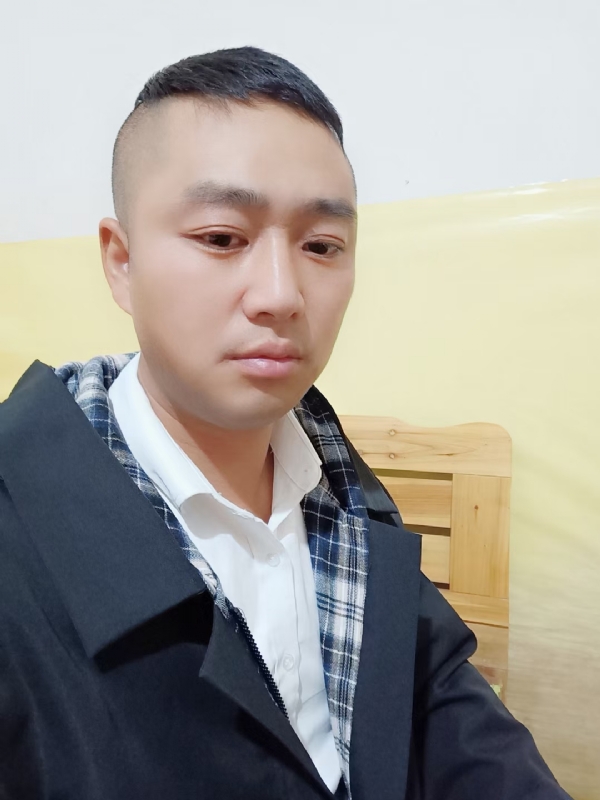 小天的第一张照片--洛阳相亲服务中心