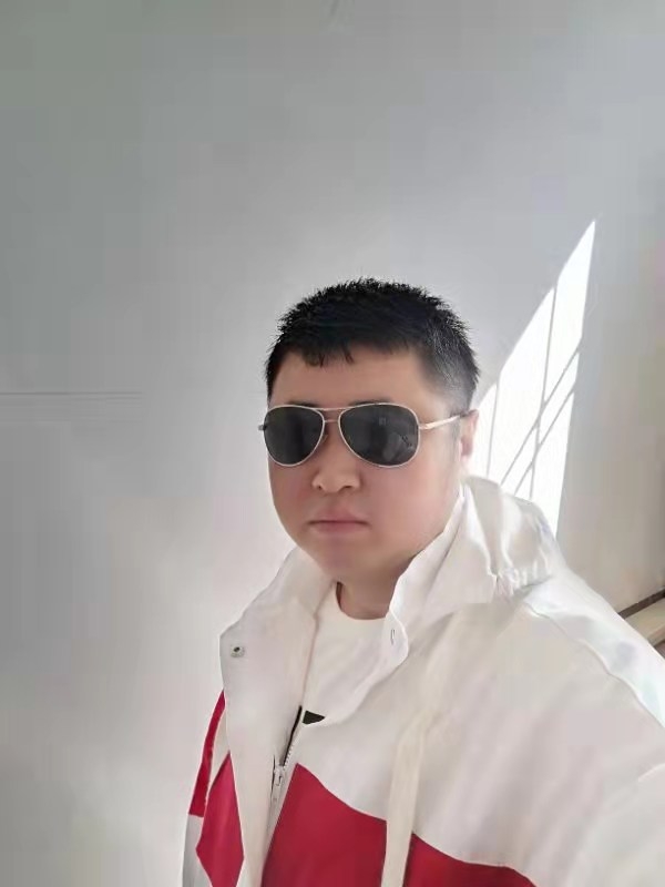 大漠叔叔的第一张照片--洛阳相亲服务中心