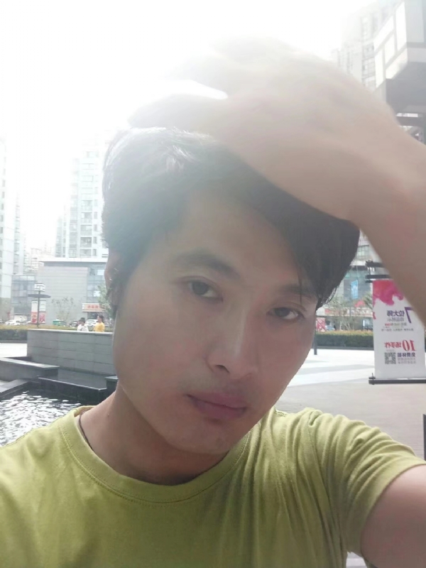 钢铁侠的第一张照片--洛阳相亲服务中心