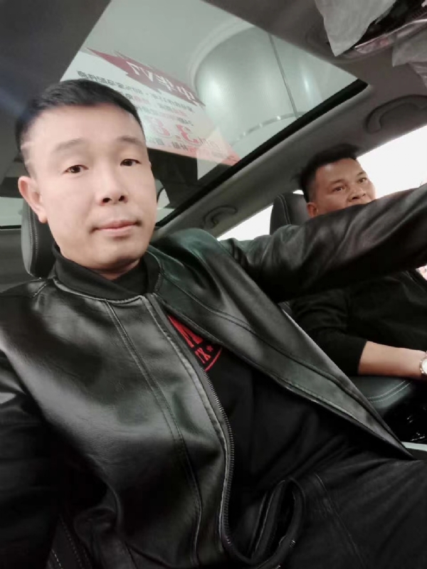醉红尘的第一张照片--洛阳相亲服务中心