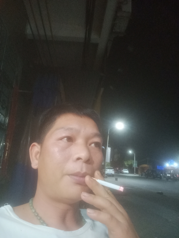 善解人意的第一张照片--洛阳相亲服务中心