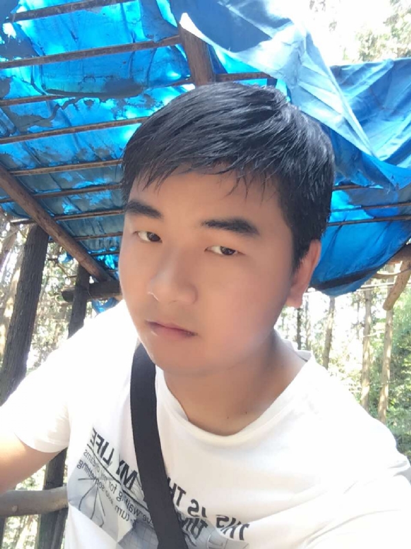 殷勤的王子的第三张照片--洛阳相亲服务中心