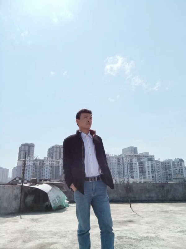蓝色心情的第一张照片--洛阳相亲服务中心