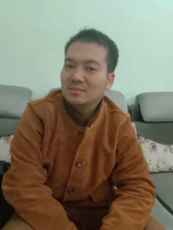 艺民的第一张照片--洛阳相亲服务中心