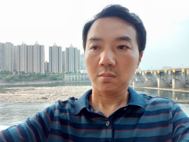 yangguang的第一张照片--洛阳相亲服务中心