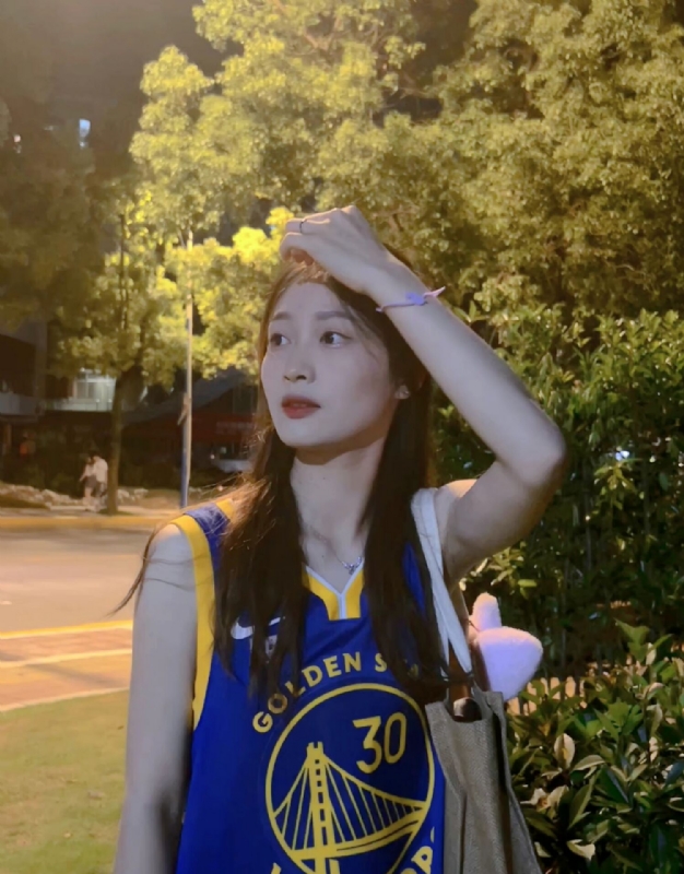 小趴菜的第三张照片--洛阳相亲服务中心