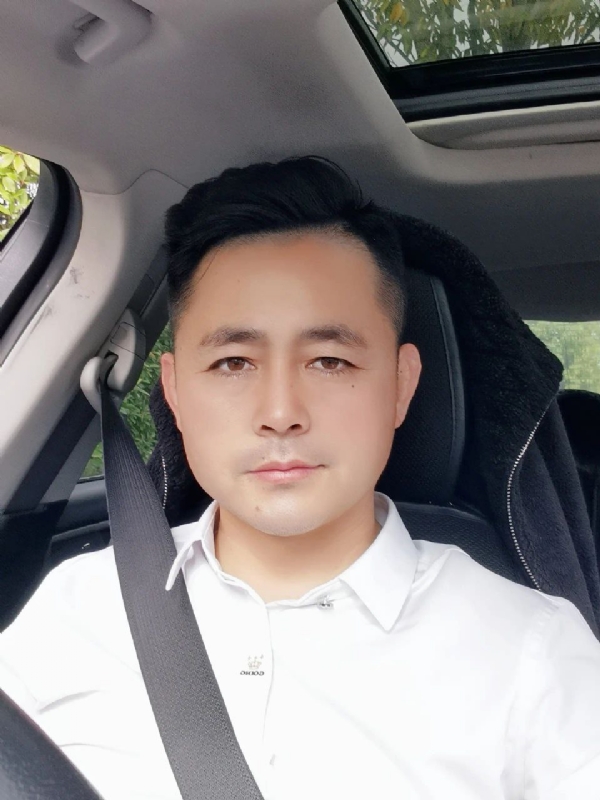 阿华大人的第一张照片--洛阳相亲服务中心