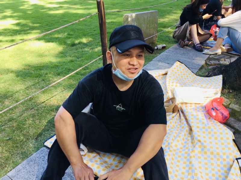 好大一颗石头的第一张照片--洛阳相亲服务中心