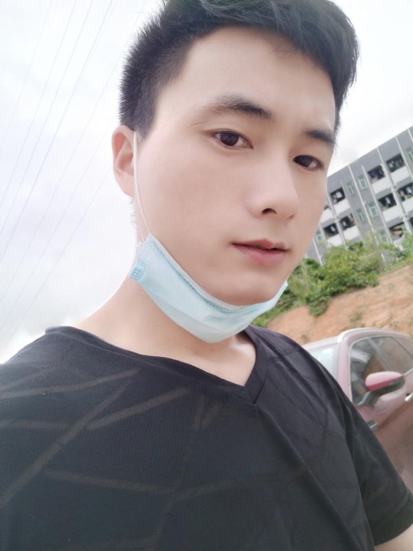 何凡的第二张照片--洛阳相亲服务中心