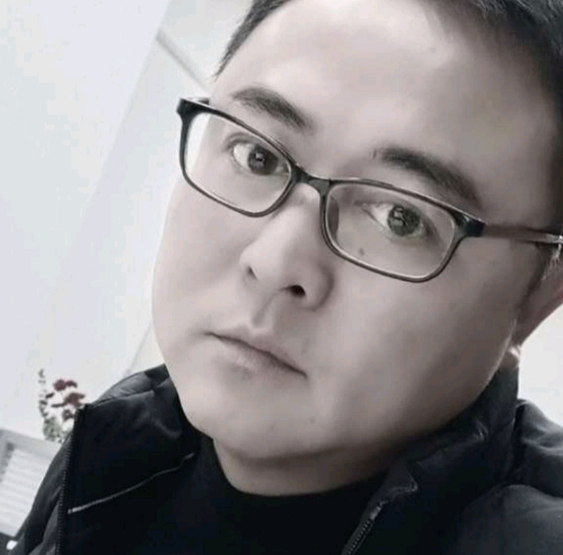 小石头的第一张照片--洛阳相亲服务中心