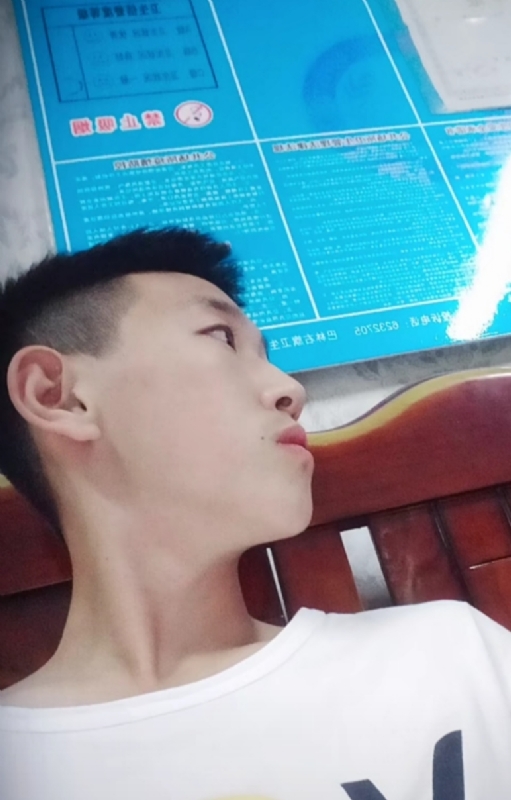 高一名的第二张照片--洛阳相亲服务中心