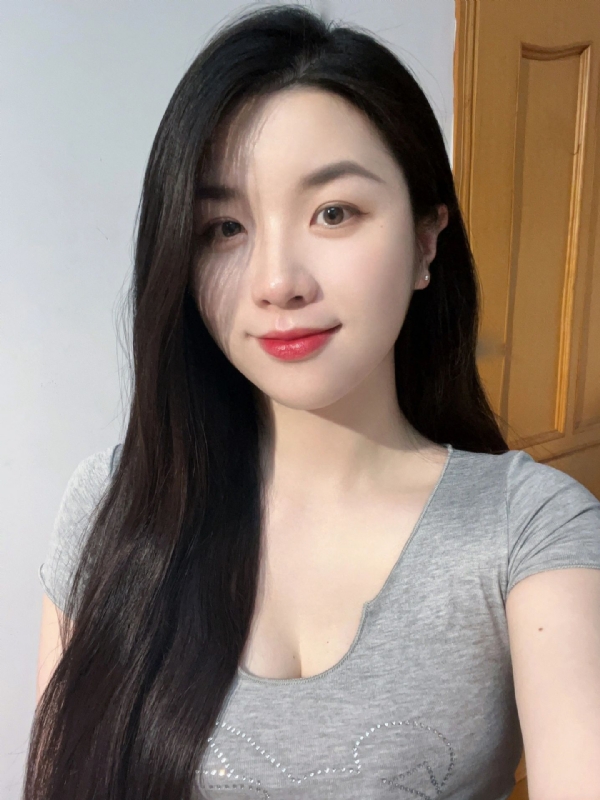 乔乔在寻爱的第一张照片--洛阳相亲服务中心