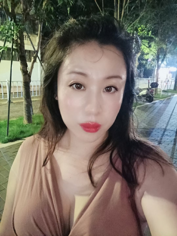 叶子青青的第一张照片--洛阳相亲服务中心