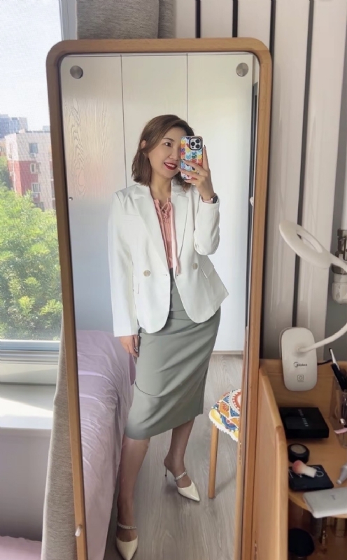 丽波的第三张照片--洛阳相亲服务中心