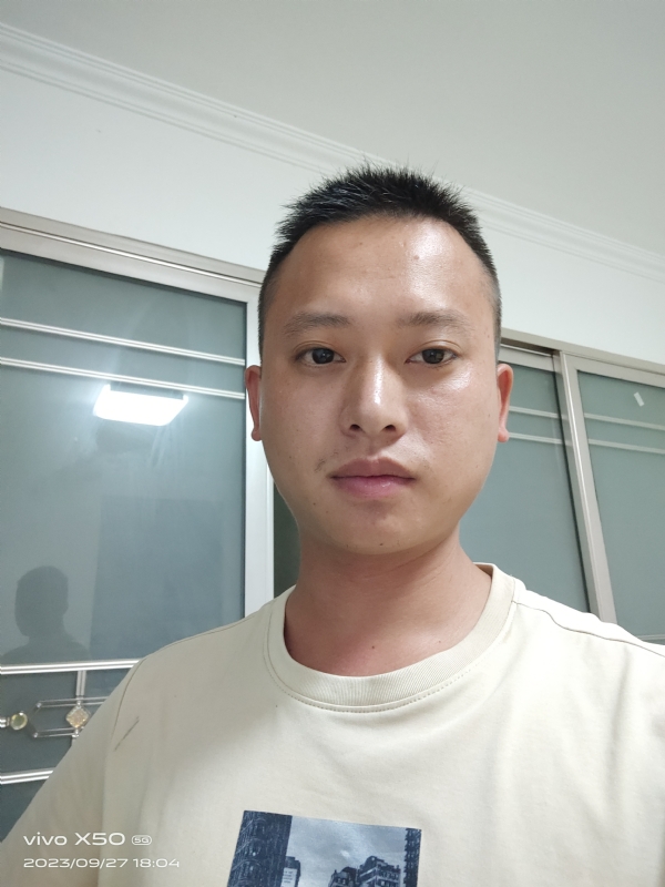 小yan同学的第一张照片--洛阳相亲服务中心