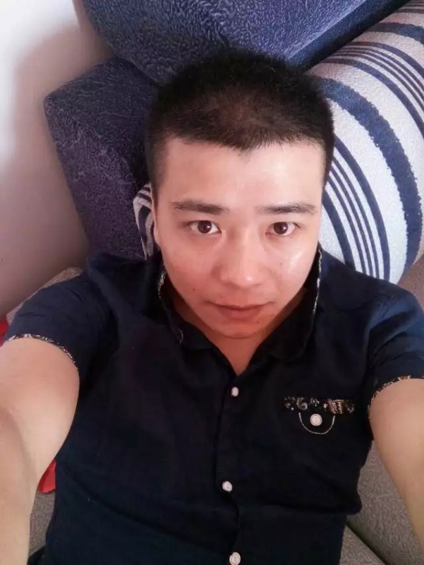漫步的面包的第一张照片--洛阳相亲服务中心