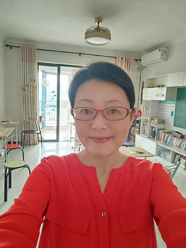 丽华的第二张照片--洛阳相亲服务中心