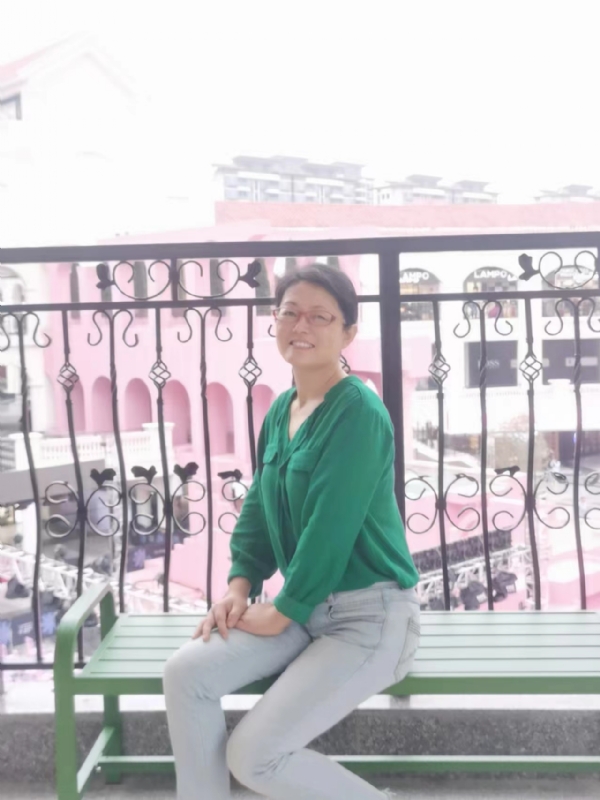 丽华的第四张照片--洛阳相亲服务中心