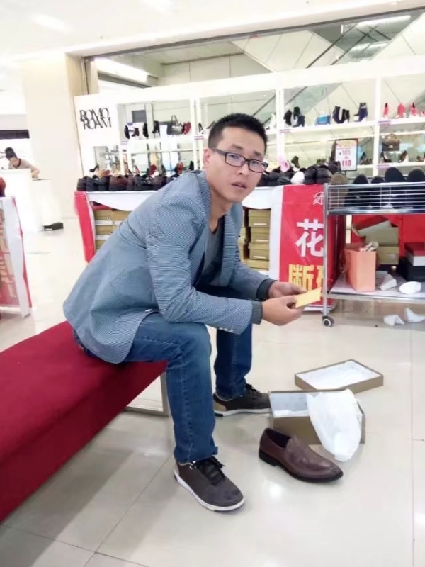 借我你的手的第一张照片--洛阳相亲服务中心