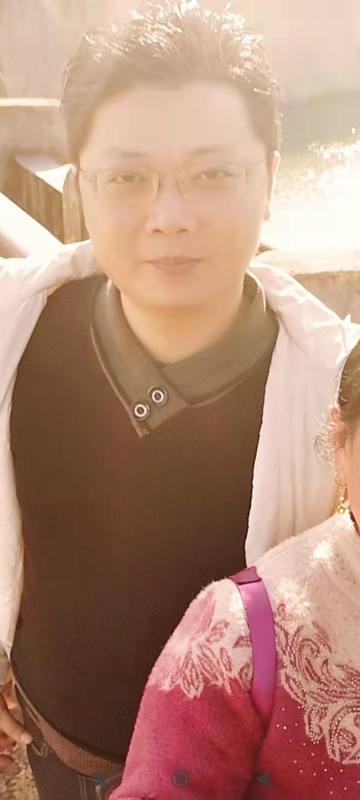 邓生的第二张照片--洛阳相亲服务中心