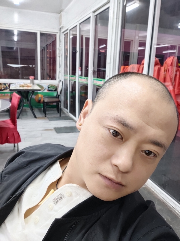 大连相亲的第一张照片--洛阳相亲服务中心