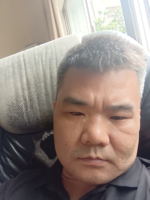 路人的第一张照片--洛阳相亲服务中心