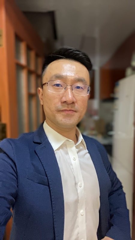 笑看人生的第一张照片--洛阳相亲服务中心