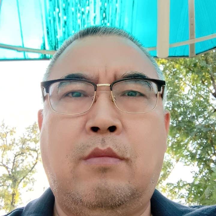 绿萝的第一张照片--洛阳相亲服务中心