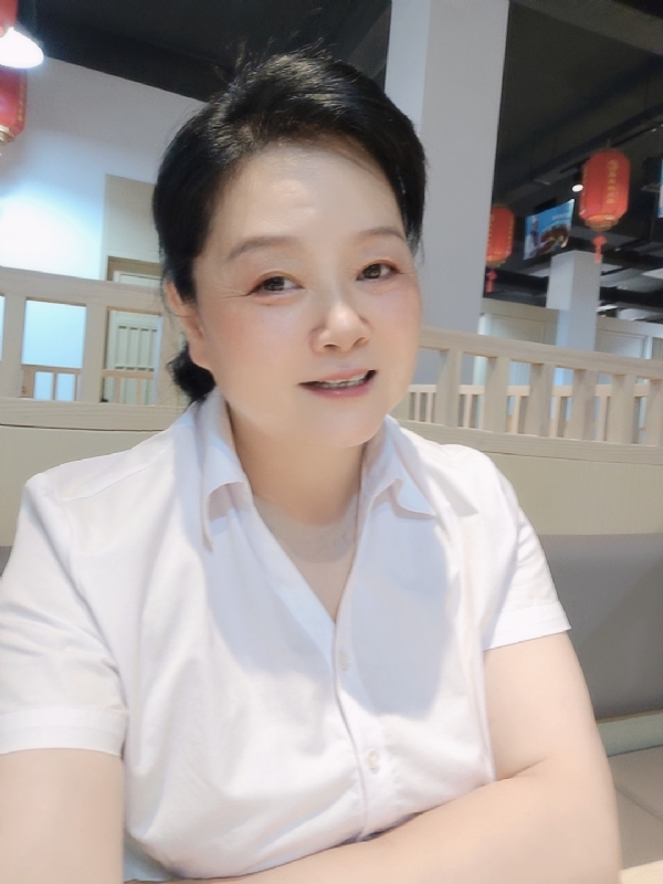 丁姐爱生活的第一张照片--洛阳相亲服务中心