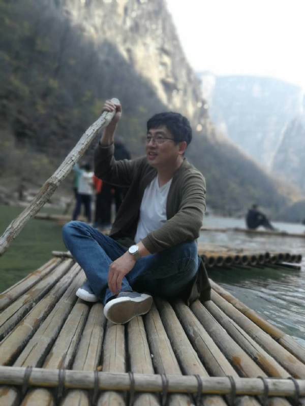 风被吹走了的第一张照片--洛阳相亲服务中心