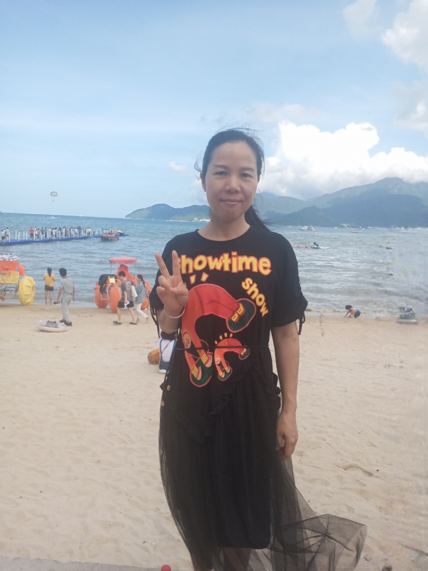 容容的第一张照片--洛阳相亲服务中心