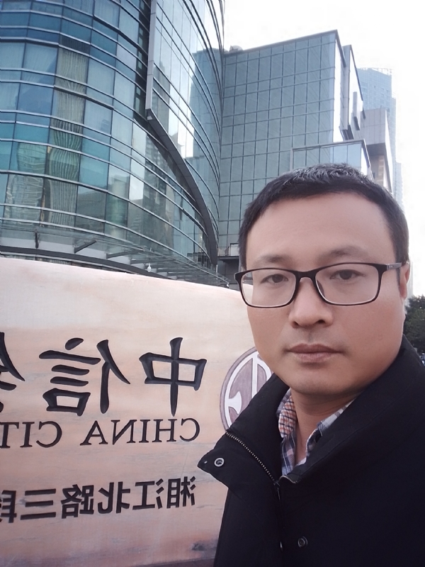 晚秋的第一张照片--洛阳相亲服务中心