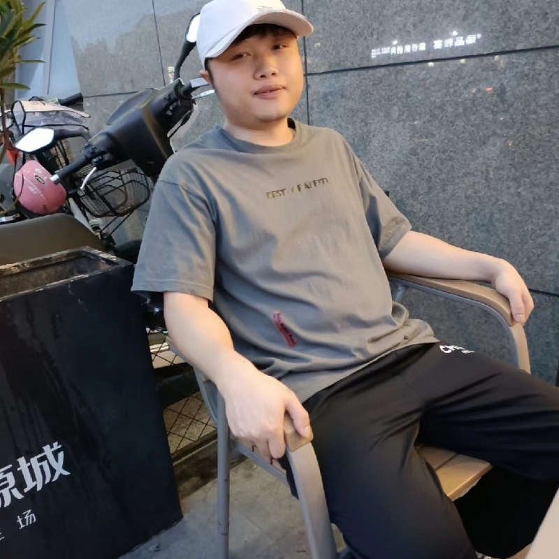 风吹半夏的第一张照片--洛阳相亲服务中心