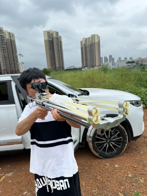 凌其飞的第一张照片--洛阳相亲服务中心