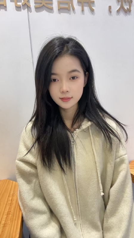 草莓奶昔的第一张照片--洛阳相亲服务中心